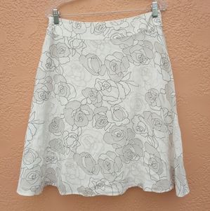 DJ White Skirt with Black Floral Prints Size 6